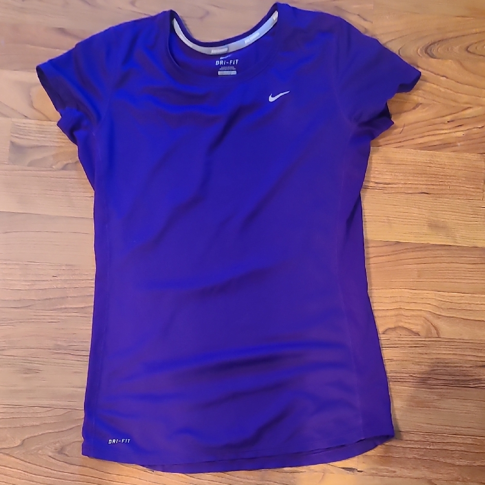Nike Dri-FIT Tee in Rich Purple